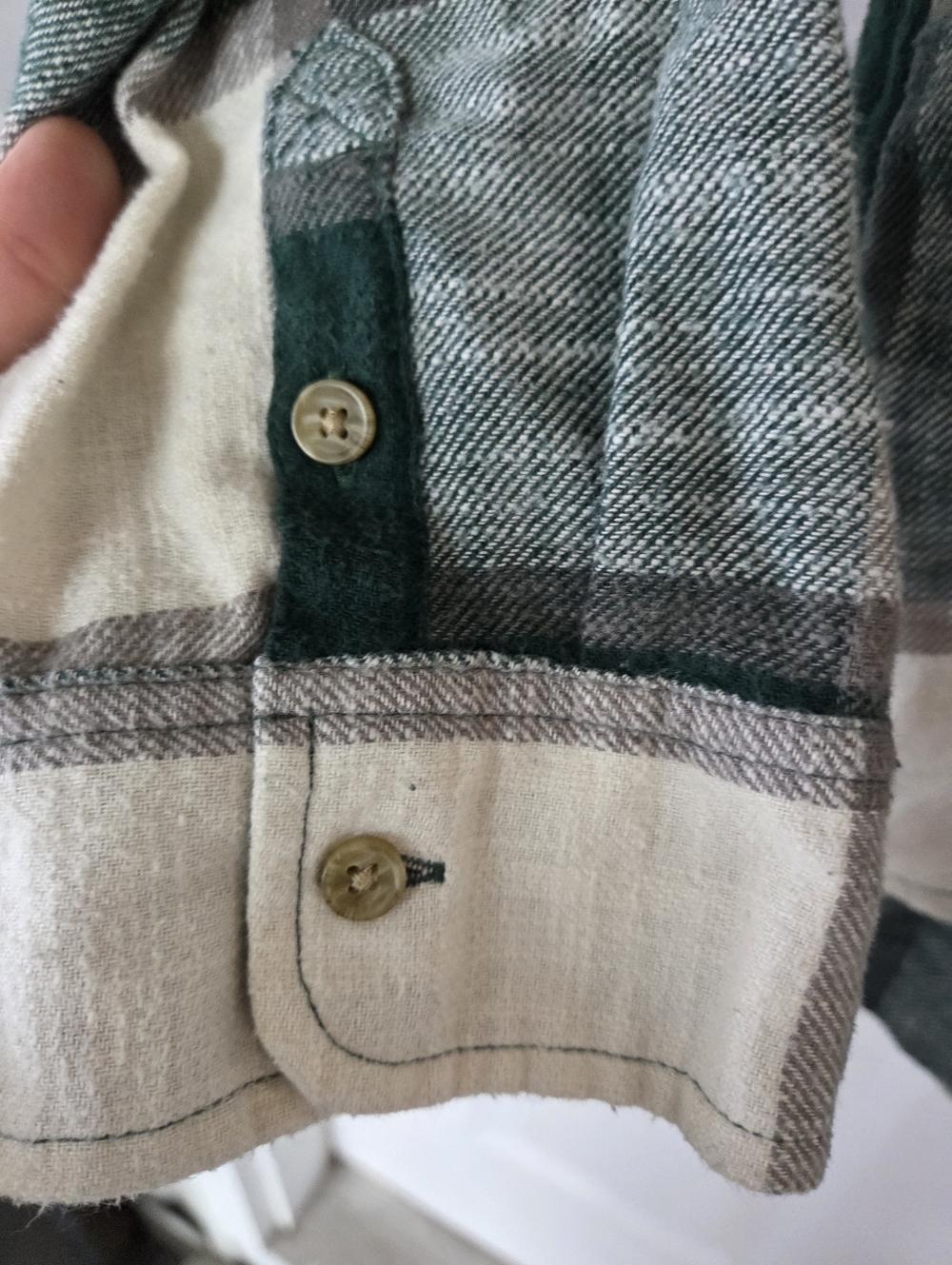 AE Green and Cream Plaid Hooded Button-Up Shirt XL - Picture 3 of 5